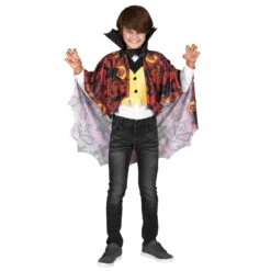 Déguisement De Vampire Pour Enfant, Avec Cape 7 Déguisement De Vampire Pour Enfant, Avec Cape -Boutique De Carnaval D'Halloween Deguisement de vampire pour enfant avec cape 13329